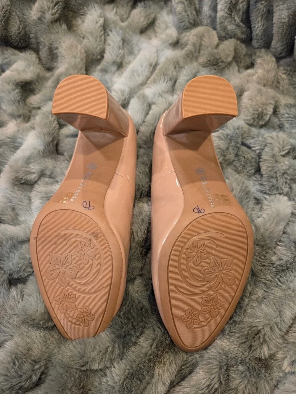 CL by Laundry Women's Lofty Pump